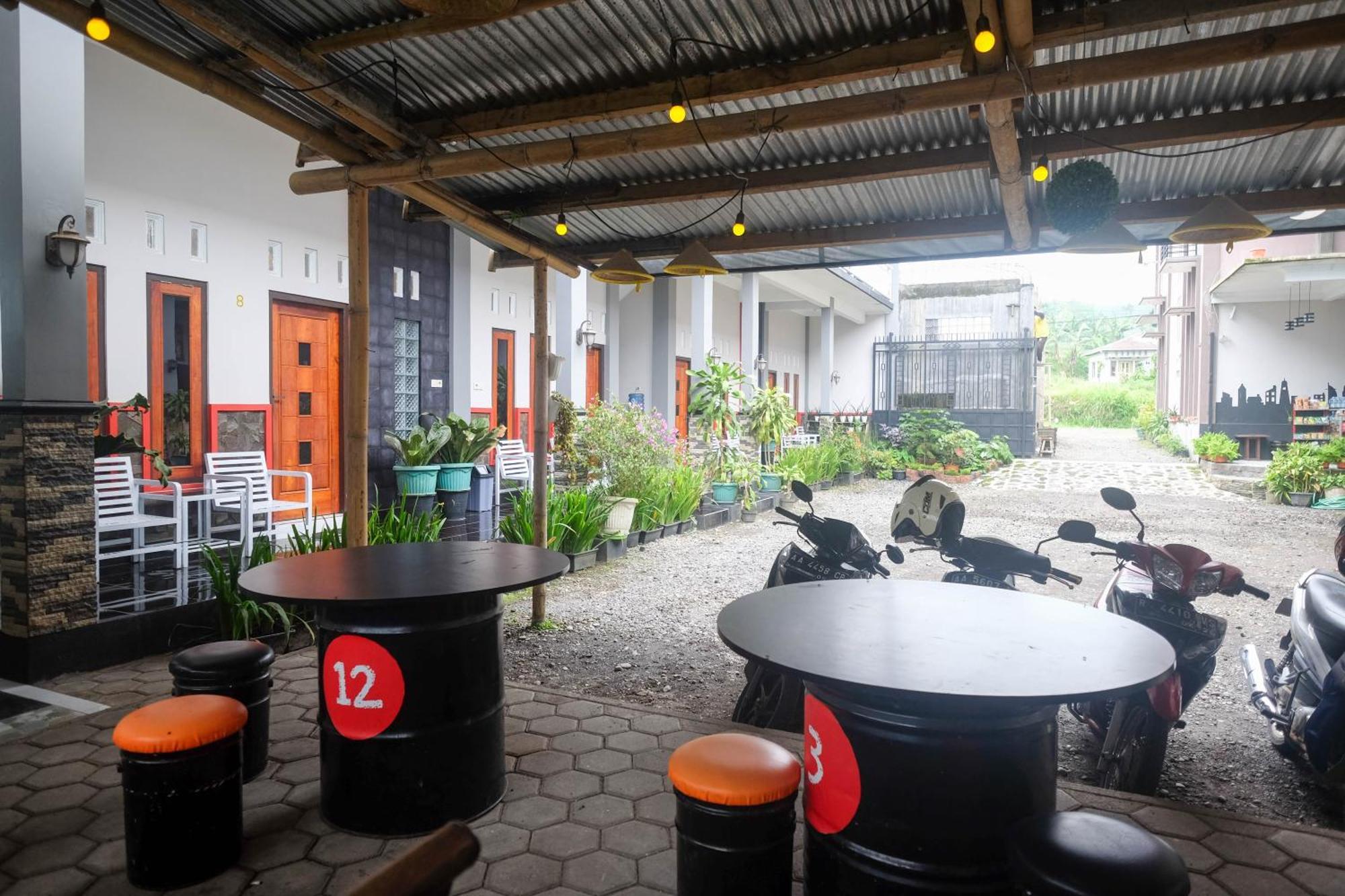 Reddoorz At Jalan Dieng 3 Wonosobo Buitenkant foto