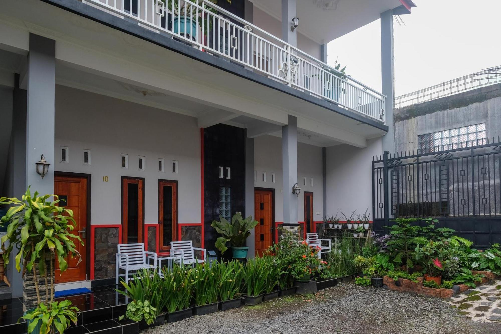 Reddoorz At Jalan Dieng 3 Wonosobo Buitenkant foto